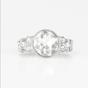 ✨3 for $10✨ Silver ring with white stone